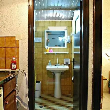 Appartement Iliostasi *