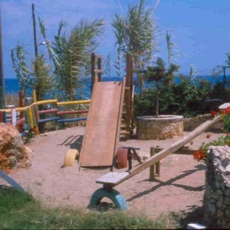 Iliostasi *
