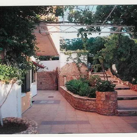 Appartement Iliostasi *